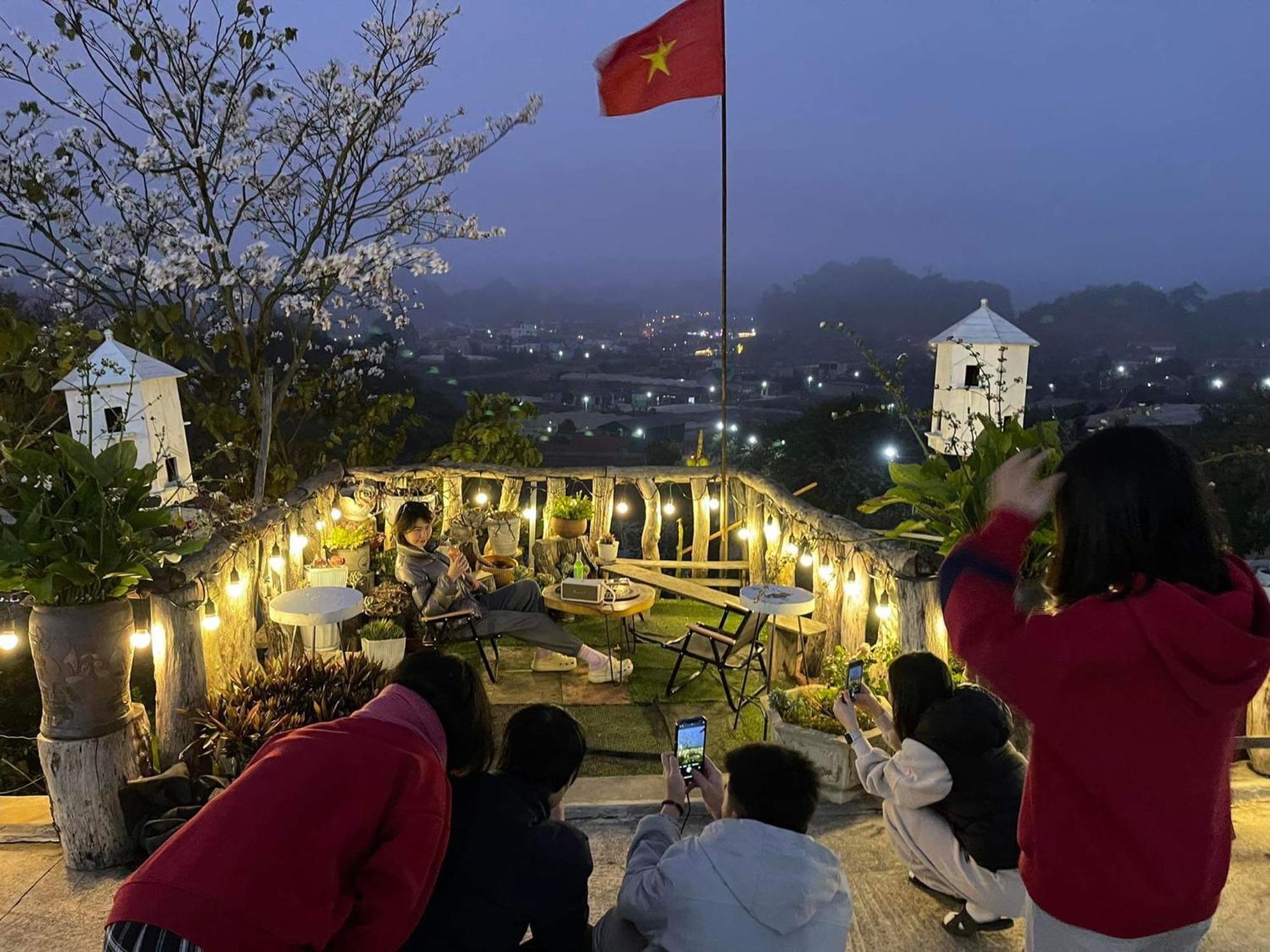 Doi Thong Homestay Moc Chau - By Bay Luxury Son La Eksteriør bilde